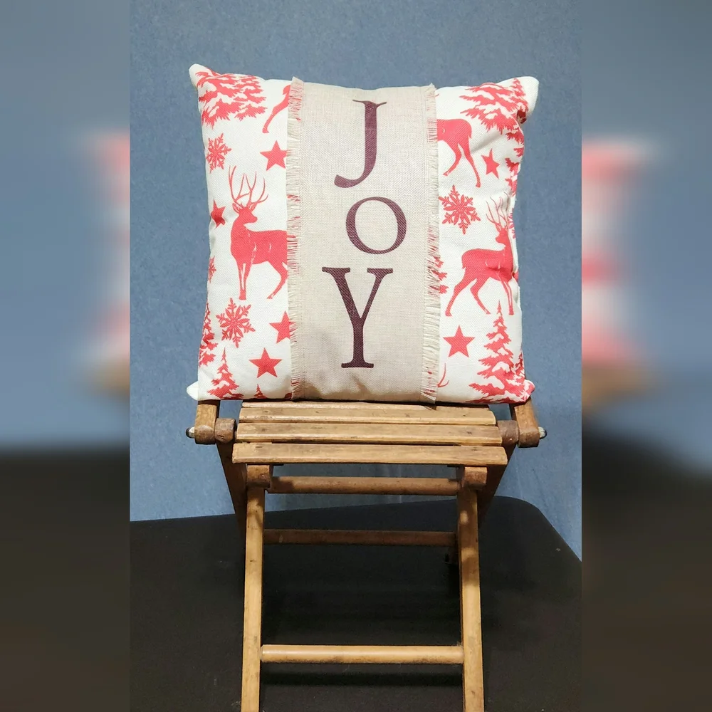 Holiday throw pillow 